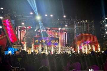 Actuación de la murga teldense Los Nietos de SaryManchez en la segunda fase del concurso carnavalero de la capital grancanaria/FJS Fotografía y TA.
